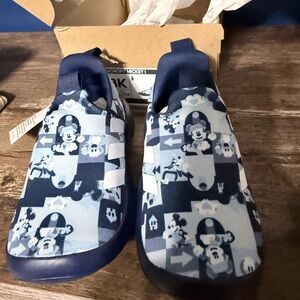 adidas Kids Navy Graphic Slip-On Sneakers